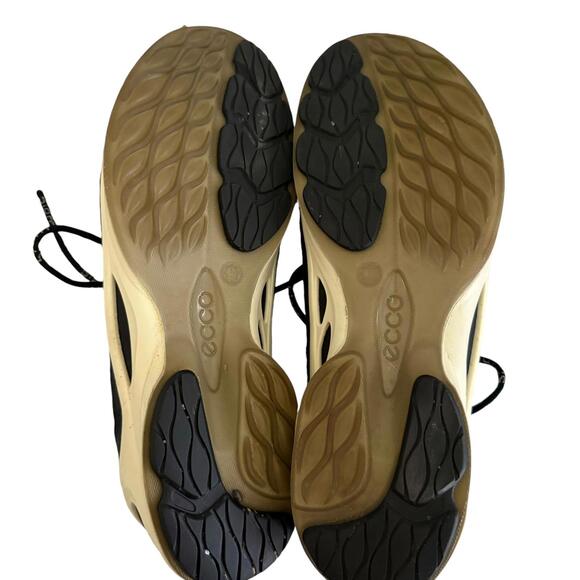 ECCO Biom Fjuel Mesh Ladies Black Athletic Sneaker, 9 - Picture 3 of 8